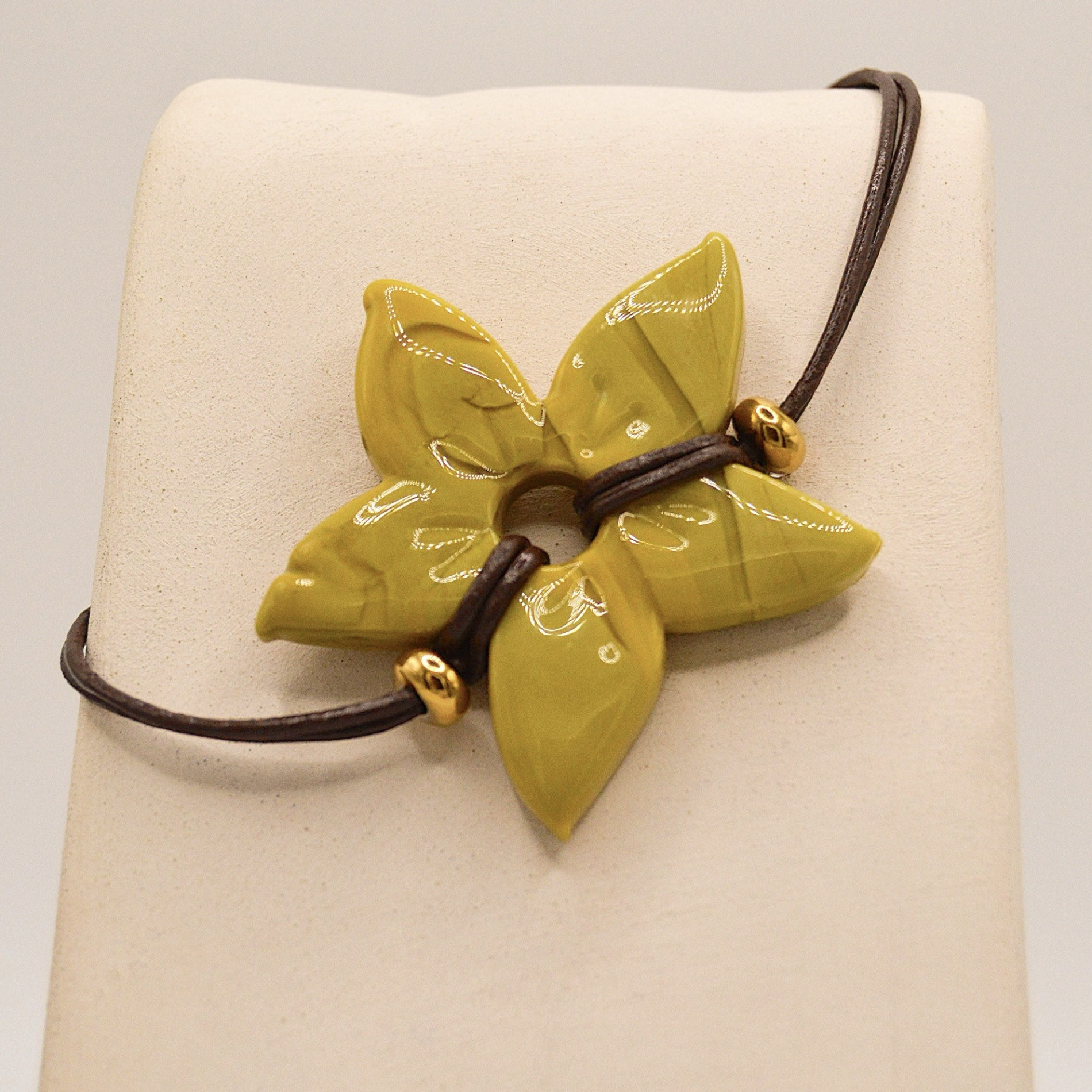 Pulsera Lilium Oliva