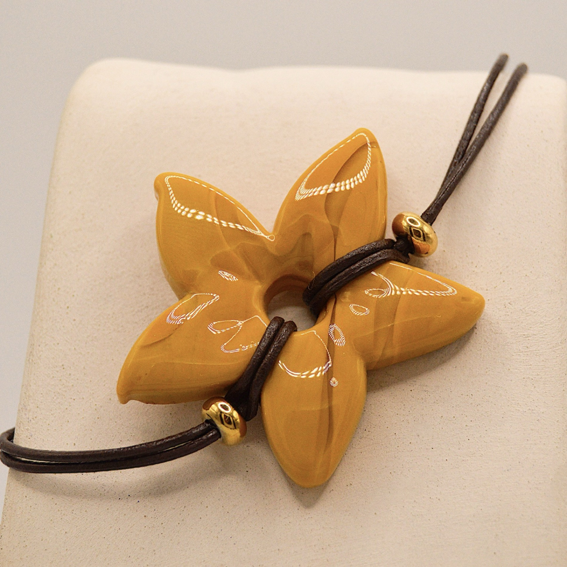 Pulsera Lilium Mostarda