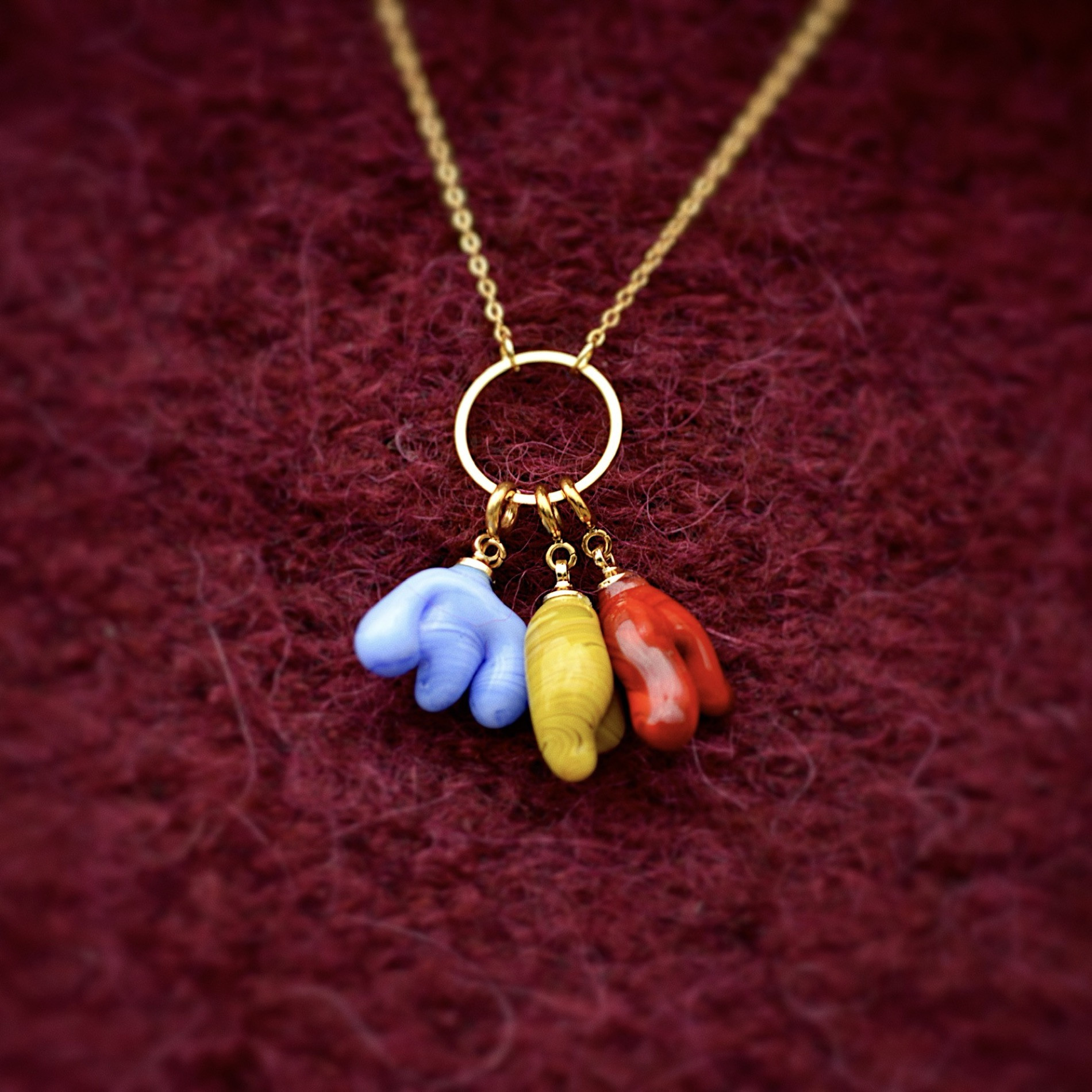 Cadena collar con aro central